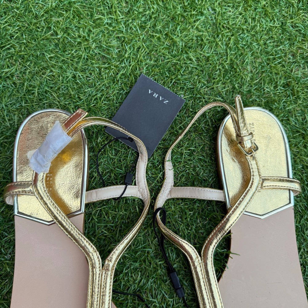 Zara Basic Collection Gold‎ T Strap Flat Sandals … - image 2